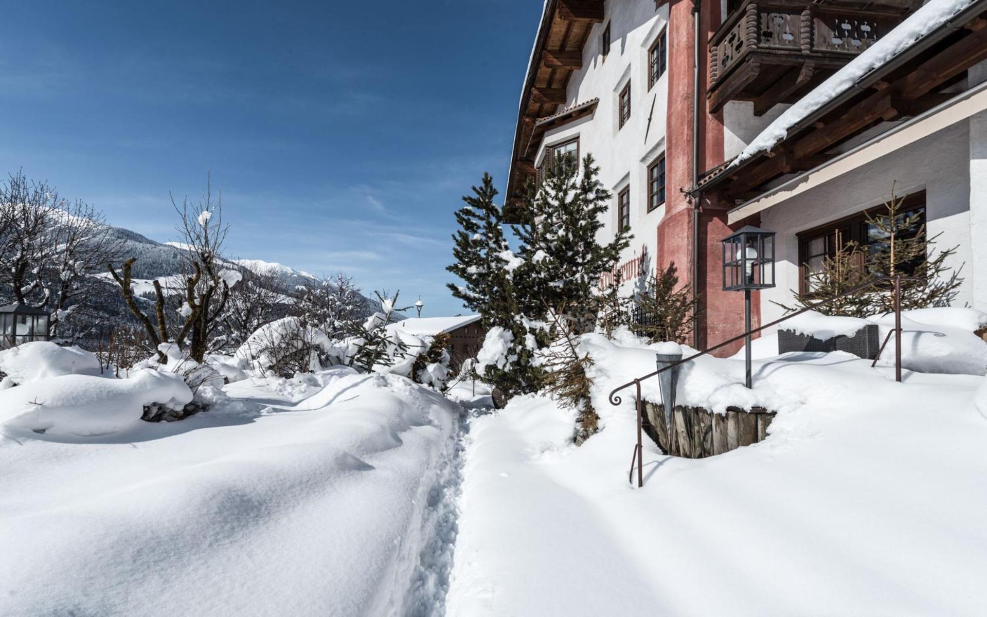 Strasserwirt - Ansitz Zu Tirol Strassen Bagian luar foto